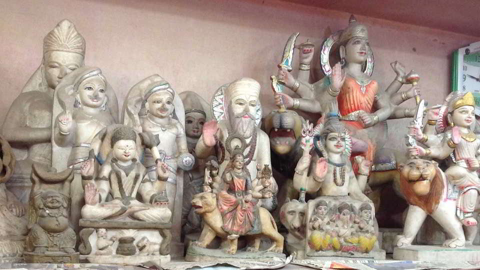 Paintings & Sculpture